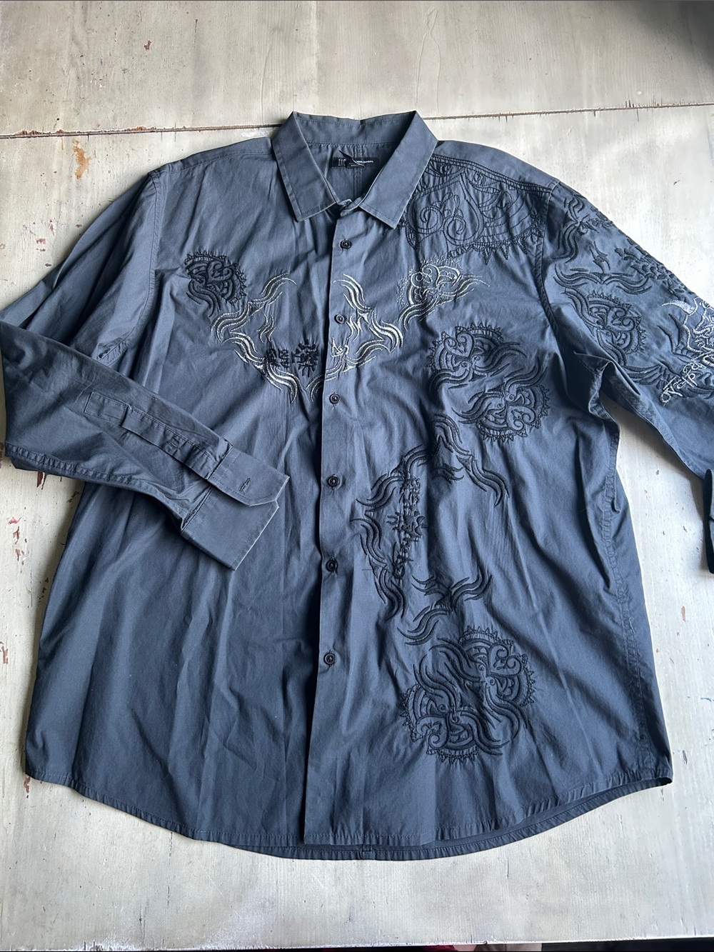 INC ,International Concepts Men's Slate Gray Embroidered Button-Down Shirt